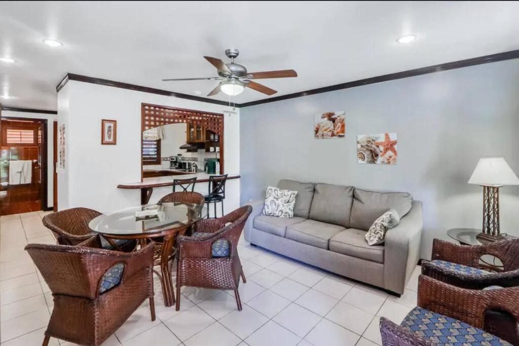 Lovely Condo 曼努埃尔安东尼奥 外观 照片